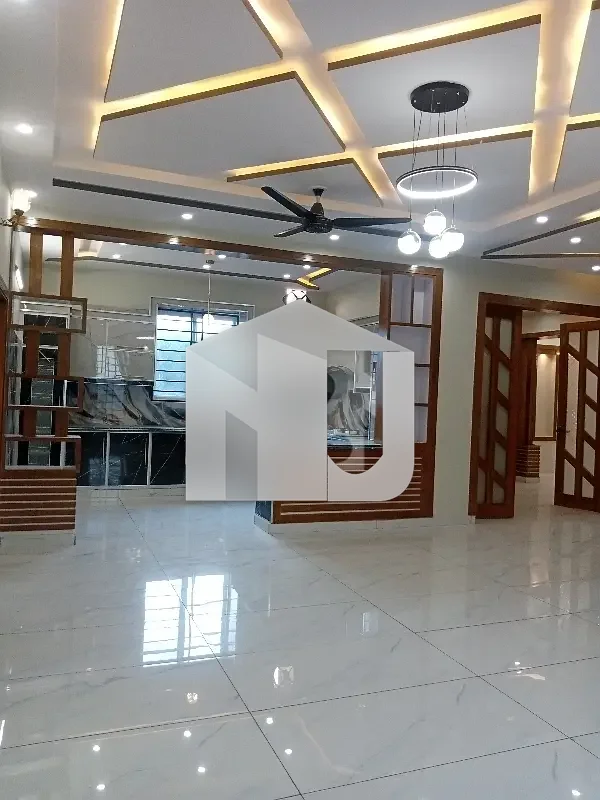 10 Marla Brand New House In Pwd, photo 2
