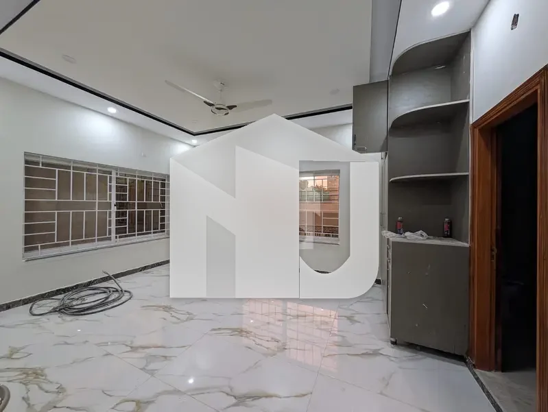 F10 2kanal House 12 Bedroom Attach Bath 3 Storey, photo 5