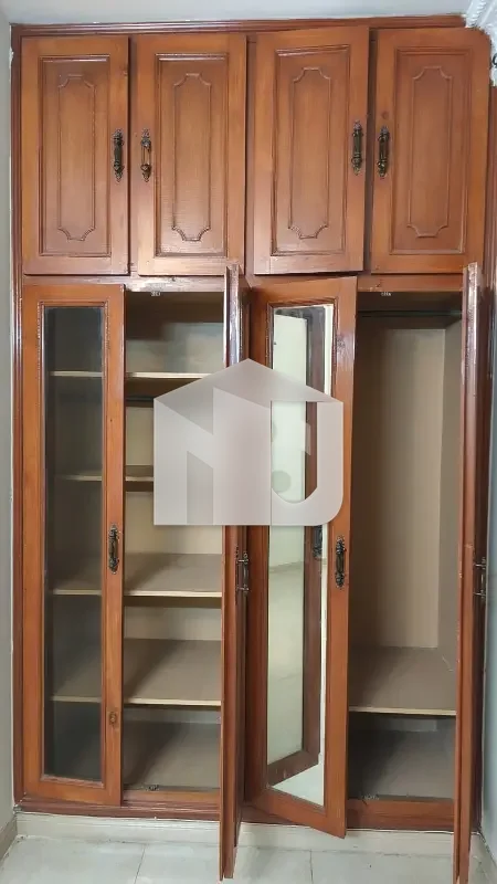 Full House For Rent 7 Bed 7 Bath 2 Kitchen 2 TV Lounge Tile Flooring Separate Meters DD 5 AC Available, photo 4