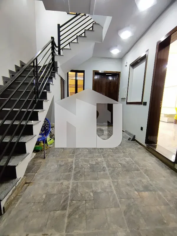 5 Marla Double Unit House Available For Rent In Multi Gardens MPCHS B-17 Block F Islamabad., photo 17