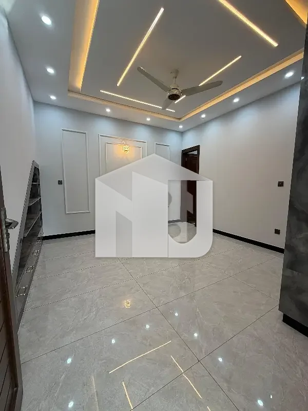 1 Kanal Double Unit House 20kv Solar For Rent In Multi Gardens MPCHS B-17 Block A Islamabad, photo 23