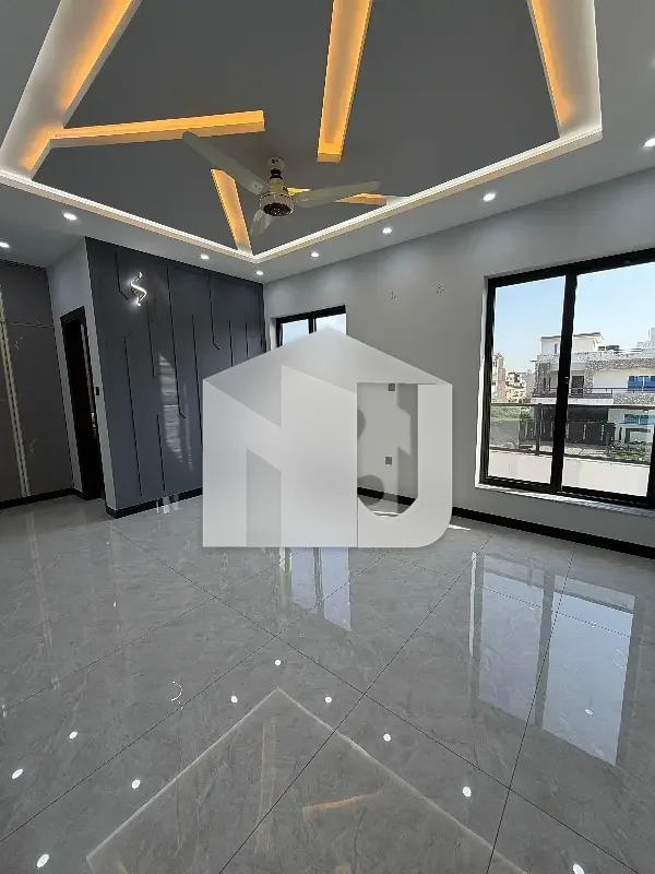 1 Kanal Double Unit House 20kv Solar For Rent In Multi Gardens MPCHS B-17 Block A Islamabad, photo 26