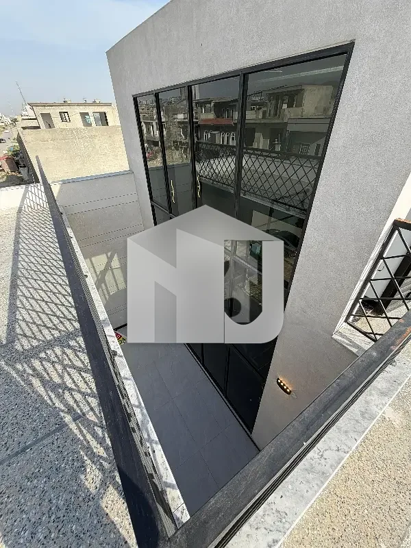 1 Kanal Double Unit House 20kv Solar For Rent In Multi Gardens MPCHS B-17 Block A Islamabad, photo 21