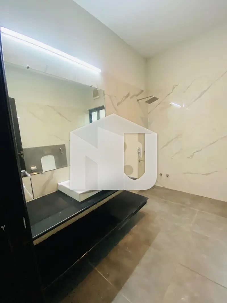 1 Kanal Triple-Storey Beautiful House for Rent in F-8 Islamabad,, photo 13