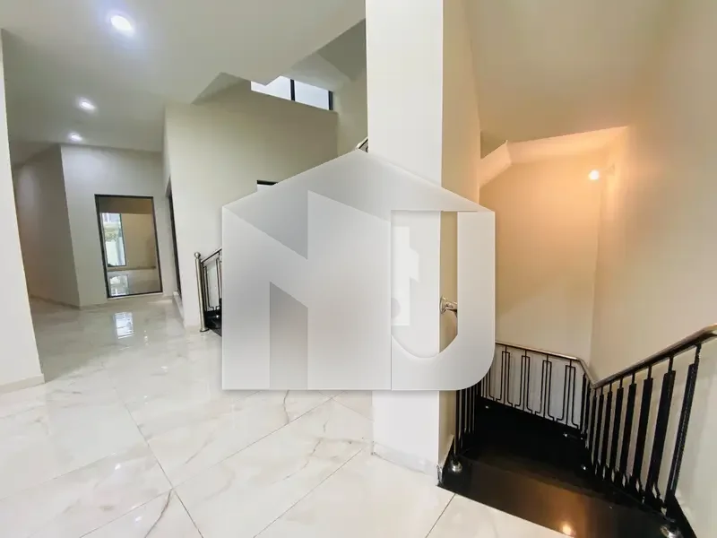 1 Kanal Triple-Storey Beautiful House for Rent in F-8 Islamabad,, photo 11