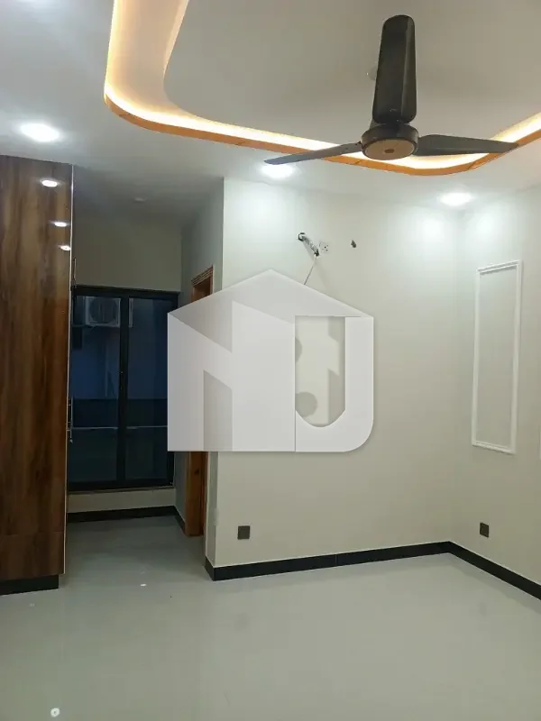 D-12 Islamabad 14 Marla Brand New First Entry House For Rent 7D-12 Islamabad 10 Marla Upper Portion For Rent 3 Bed With Washroom Drawing Room Dining Tvl Kitchen 2 Servant Room Parking Gas Electric Meter Separate 7 Bed With Washroom 3 Drawing Room Dining, photo 10