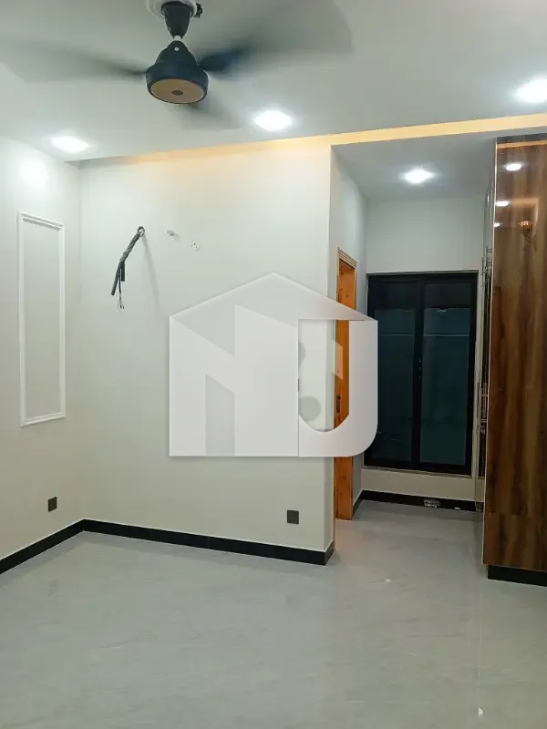 D-12 Islamabad 14 Marla Brand New First Entry House For Rent 7D-12 Islamabad 10 Marla Upper Portion For Rent 3 Bed With Washroom Drawing Room Dining Tvl Kitchen 2 Servant Room Parking Gas Electric Meter Separate 7 Bed With Washroom 3 Drawing Room Dining, photo 11