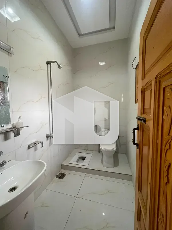 D-12 Islamabad 14 Marla Brand New First Entry House For Rent 7D-12 Islamabad 10 Marla Upper Portion For Rent 3 Bed With Washroom Drawing Room Dining Tvl Kitchen 2 Servant Room Parking Gas Electric Meter Separate 7 Bed With Washroom 3 Drawing Room Dining, photo 3