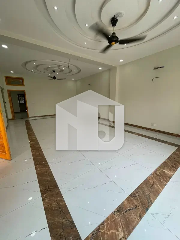 D-12 Islamabad 14 Marla Brand New First Entry House For Rent 7D-12 Islamabad 10 Marla Upper Portion For Rent 3 Bed With Washroom Drawing Room Dining Tvl Kitchen 2 Servant Room Parking Gas Electric Meter Separate 7 Bed With Washroom 3 Drawing Room Dining, photo 2
