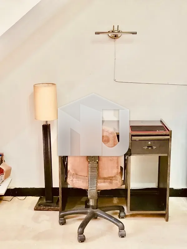 D-12 Islamabad 4 Marla House For Rent 3 Bed With Washroom Drawing Dining Tv Lounge 2 Kichen Mumty Parking No Gas Parking Fron T Open Basement Full Hall, photo 11