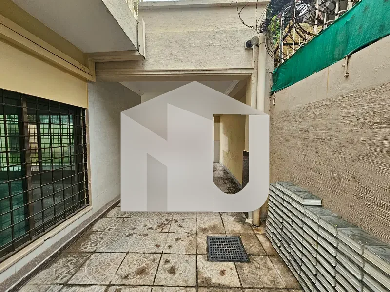 Well-Maintained 6 Bed House for Rent in F-7 Islamabad Only Foreigners, photo 24