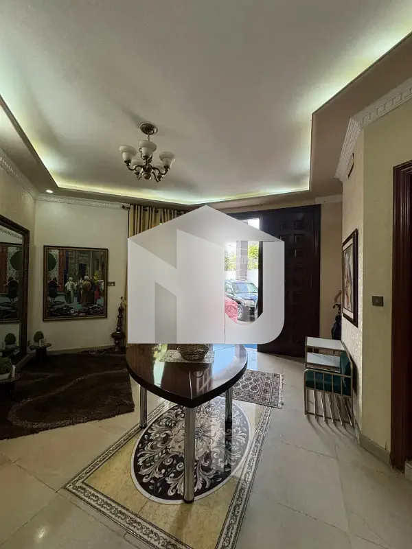 2 Kanal Triple Storey Fully Furnished House For Rent Prime Markaz Front Location, photo 11