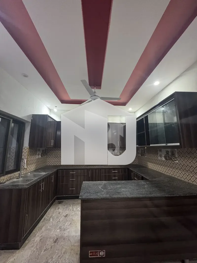 Beautiful 6 Marla Double Storey House, photo 2