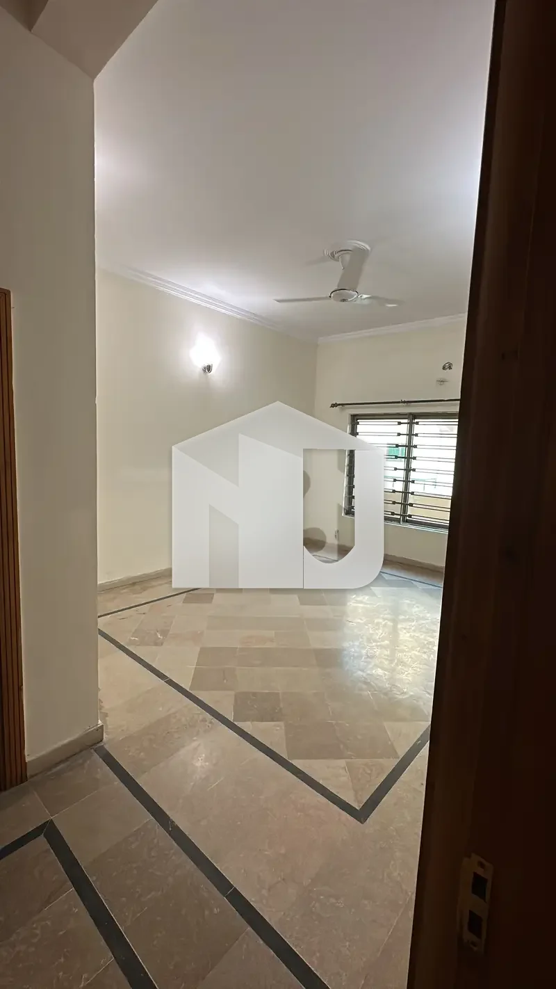 Independent 14 Marla 7+ Bed Full House For Rent, photo 7