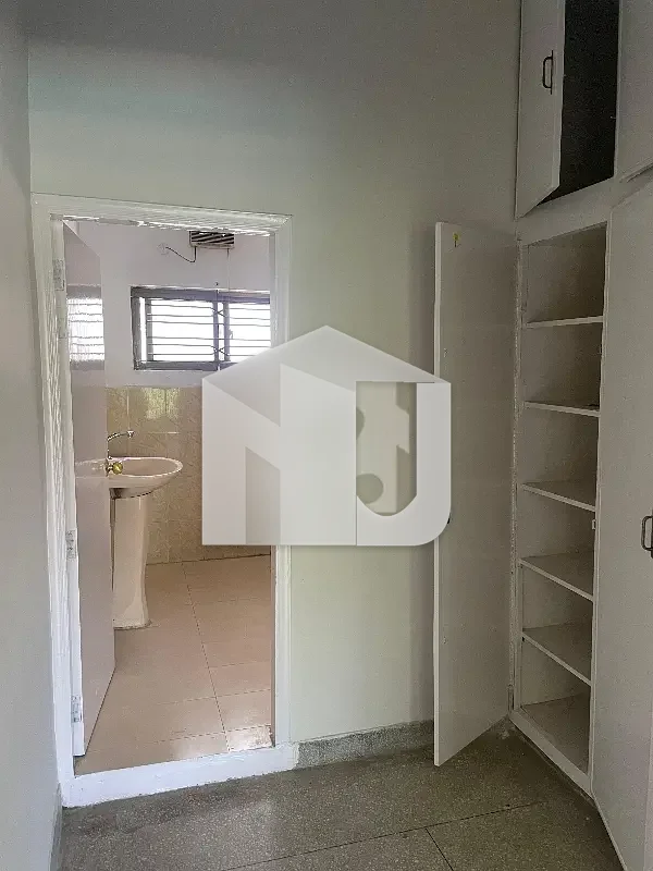 5-Bedroom House for Rent in F-7, Islamabad, photo 6