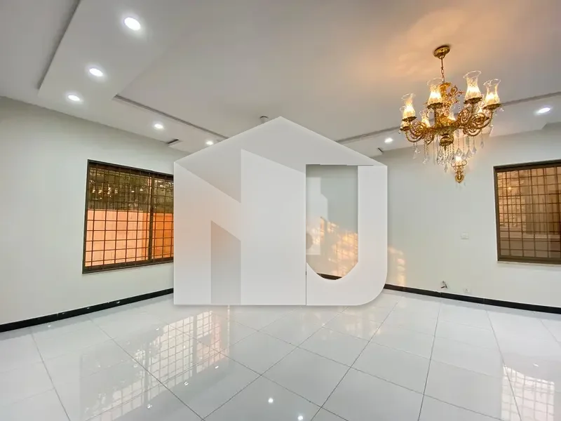 Beautiful New House Available For Rent On Prime Location, photo 4