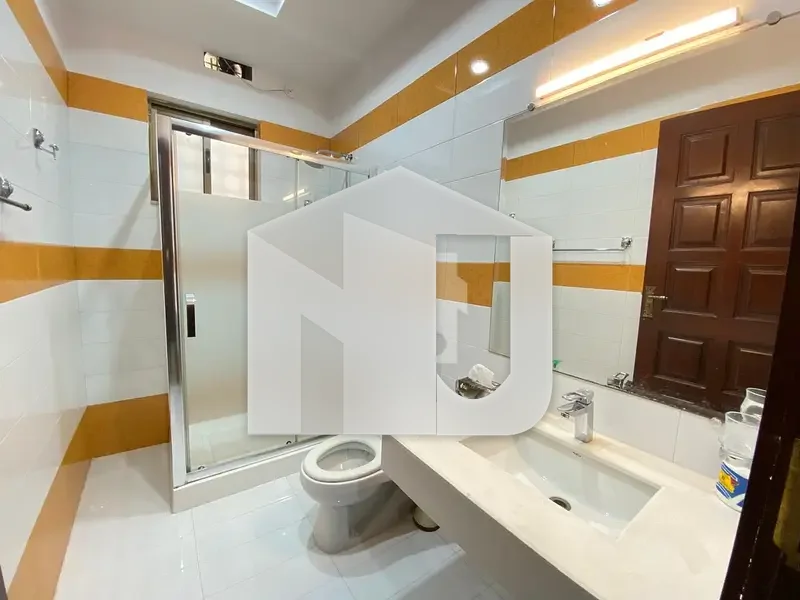 Beautiful New House Available For Rent On Prime Location, photo 9
