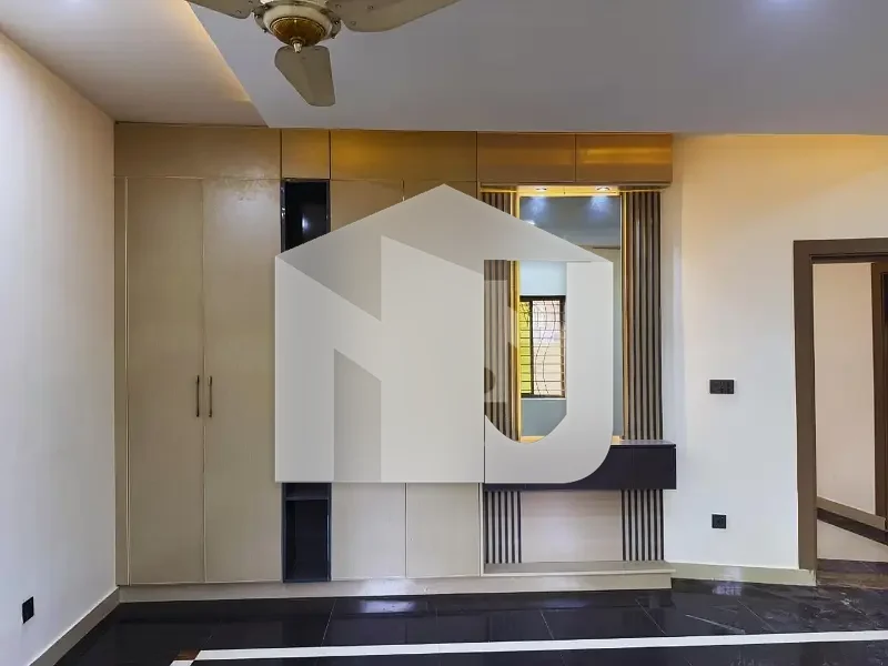 10 Bedroom Corner Luxury House In DHA Phase 2 Islamabad, photo 17