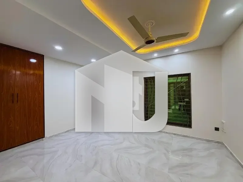 10 Bedroom Corner Luxury House In DHA Phase 2 Islamabad, photo 29