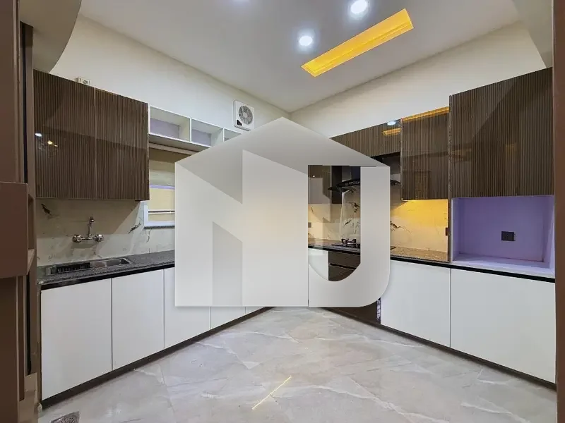 10 Bedroom Corner Luxury House In DHA Phase 2 Islamabad, photo 12