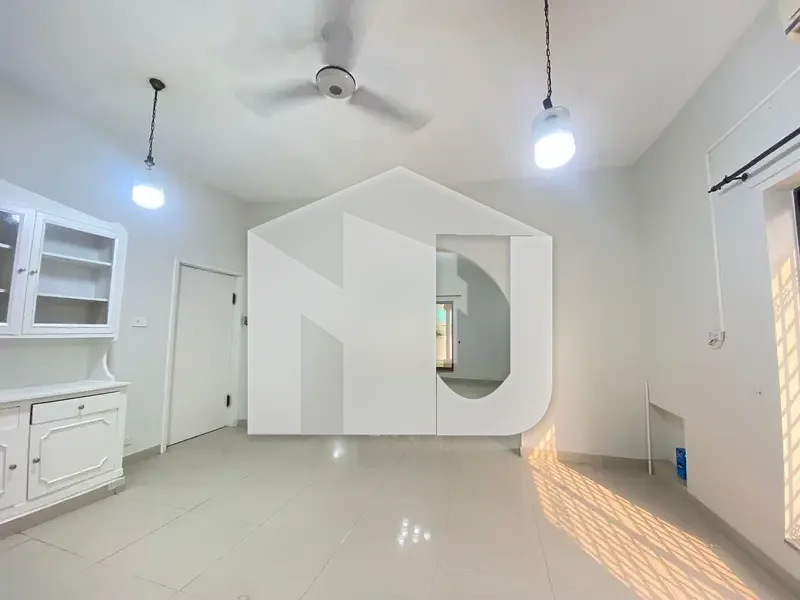 Beautiful House Available For Rent On Prime Location, photo 10