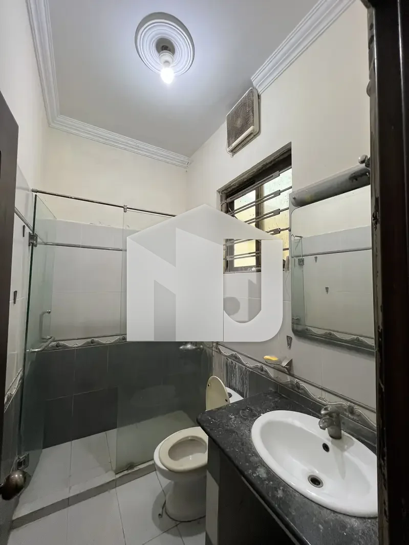 Beautiful 10 Marla Double Storey House For Rent In Pakistan Town Phase 2, photo 8