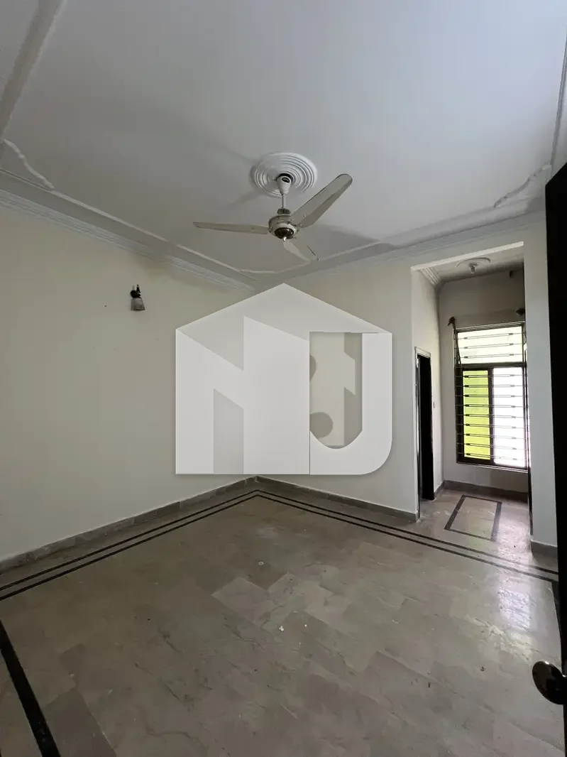 Beautiful 10 Marla Double Storey House For Rent In Pakistan Town Phase 2, photo 22