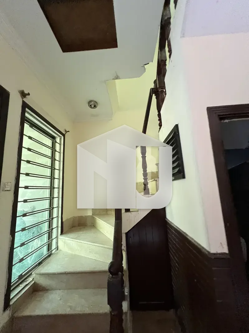 Beautiful 10 Marla Double Storey House For Rent In Pakistan Town Phase 2, photo 18