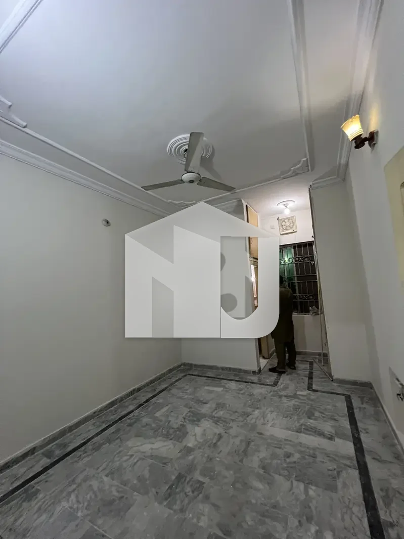 Beautiful 5 Marla Double Storey House For Rent In Pakistan Town Phase 1, photo 2