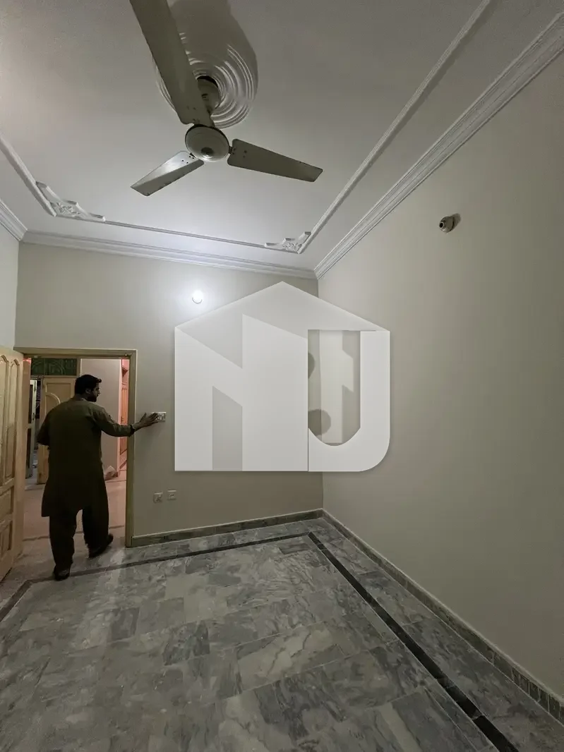 Beautiful 5 Marla Double Storey House For Rent In Pakistan Town Phase 1, photo 5