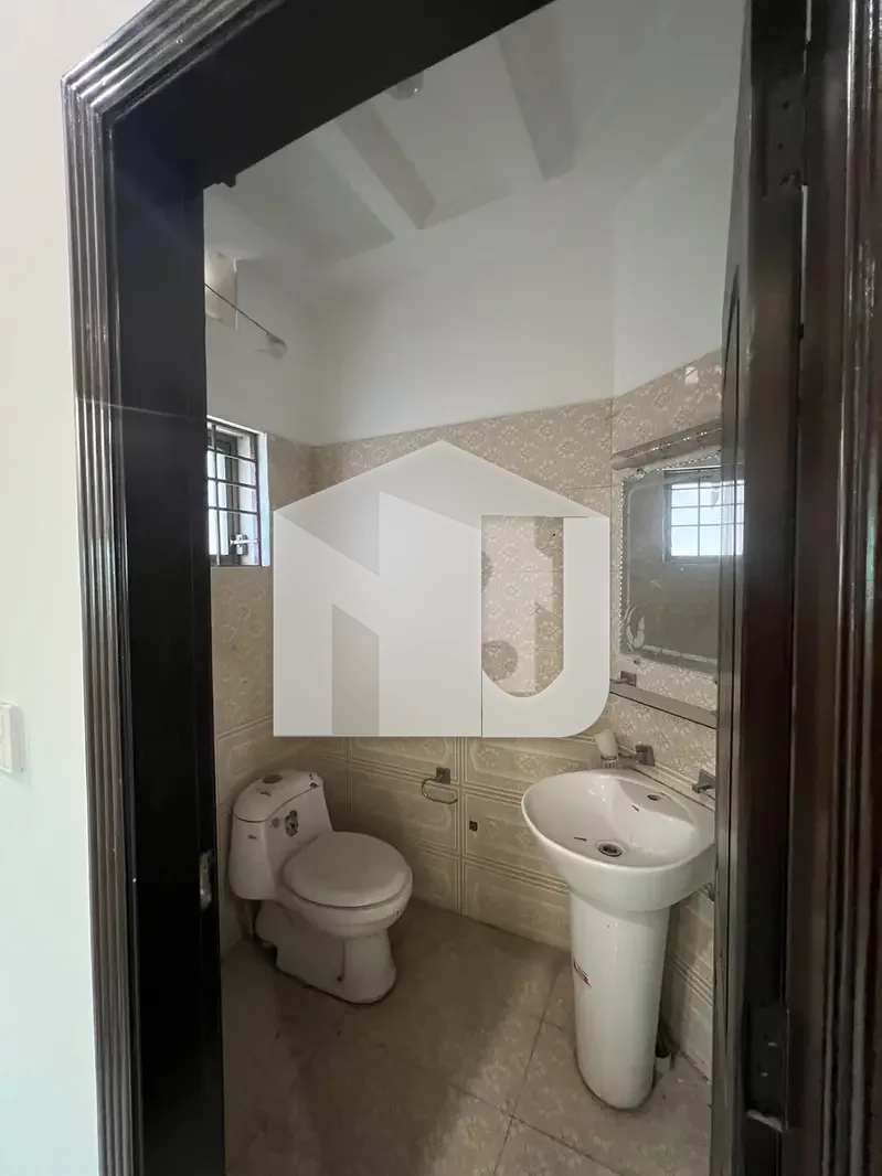 Beautiful 1 Kanal Double Storey House For Rent In National Police Foundation Block B, photo 2