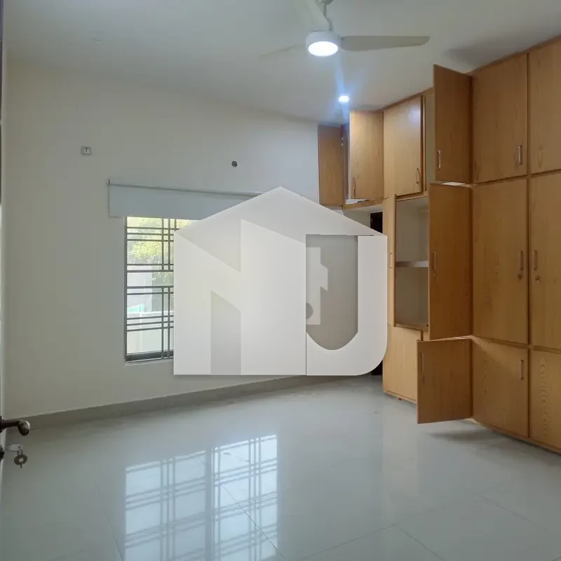 Beautiful 1 Kanal Double Storey House For Rent In National Police Foundation Block B, photo 4