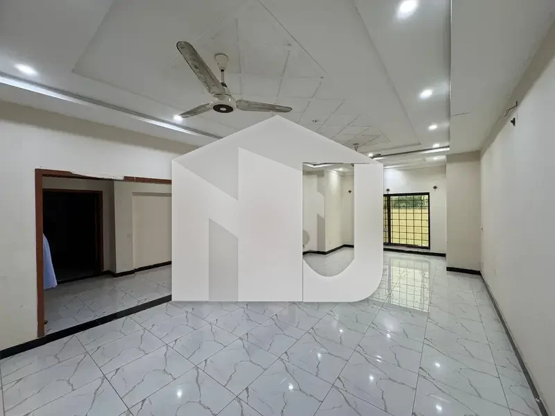 Tilled Floor 1 Kanal Double Storey House Is Available On Rent For Commercial As Well As Residential Purpose, photo 12
