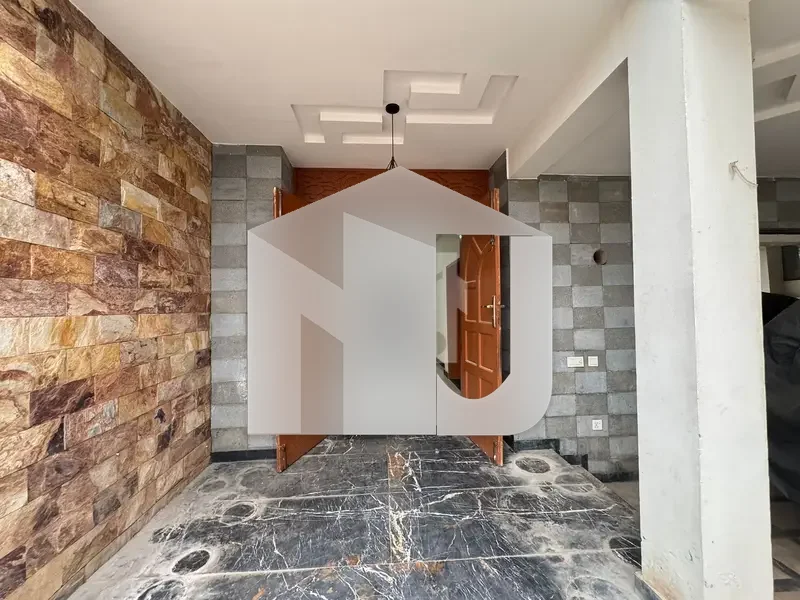 Tilled Floor 1 Kanal Double Storey House Is Available On Rent For Commercial As Well As Residential Purpose, photo 3