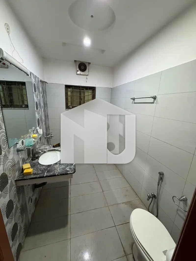 Tilled Floor 1 Kanal Double Storey House Is Available On Rent For Commercial As Well As Residential Purpose, photo 9