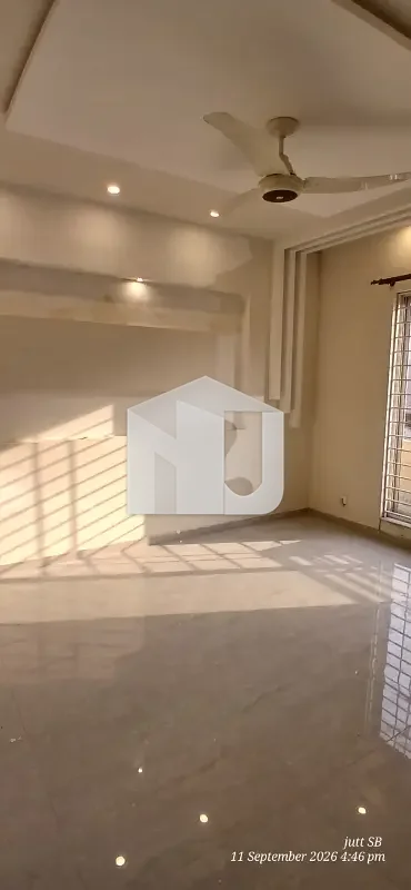 8 Marla House For Rent, photo 11