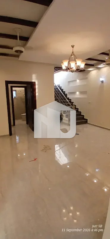 8 Marla House For Rent, photo 12