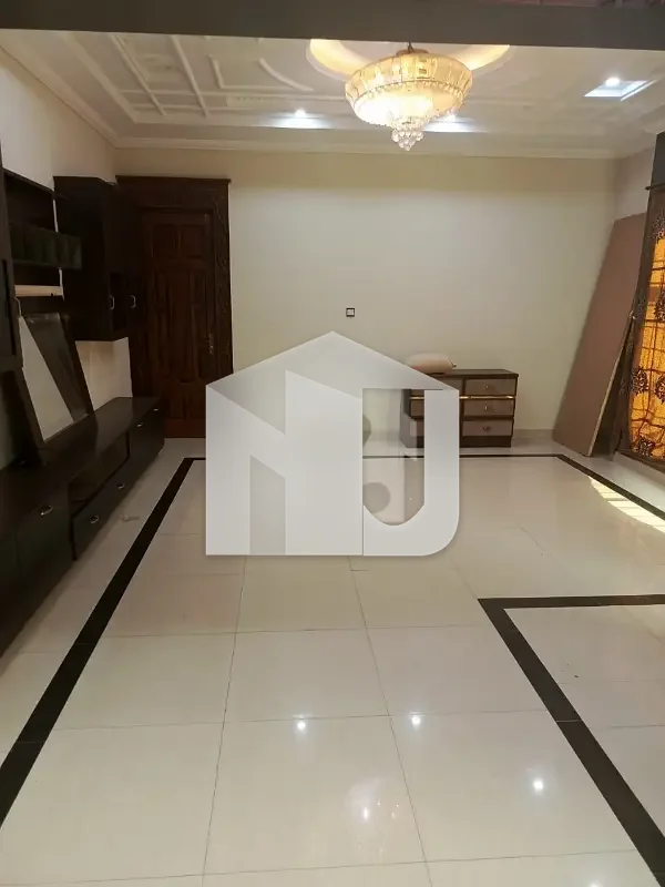 House Available For Rent In G-6, photo 3