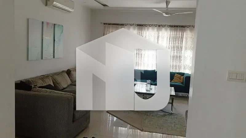 Like a brand New House For Rent on prime location  Having 05 Bedrooms 8 bathroom, photo 4