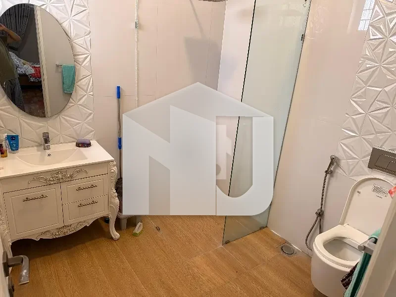 Like a brand New House For Rent on prime location  Having 05 Bedrooms 8 bathroom, photo 18