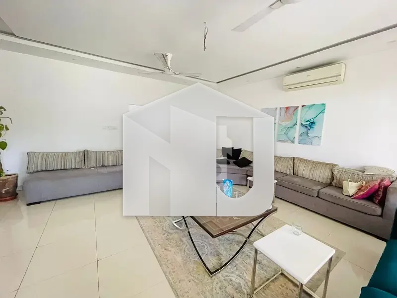 Like a brand New House For Rent on prime location  Having 05 Bedrooms 8 bathroom, photo 17