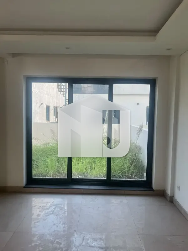10 Marla Fully Fitted Brand New Villa, photo 11
