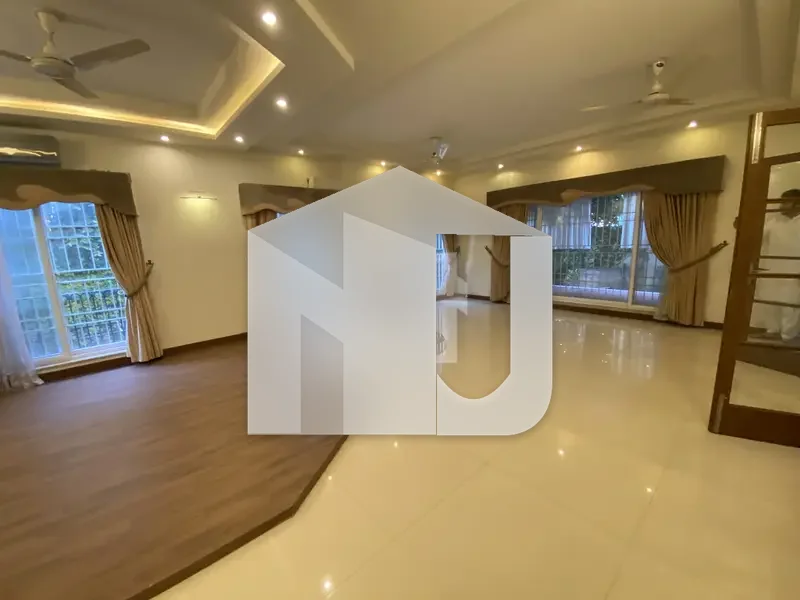 Brand New Luxurious House For Rent On Most Prime Location, photo 25