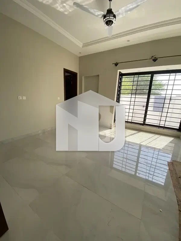 10 Marla Full House For Rent In D-12 Islamabad, photo 5