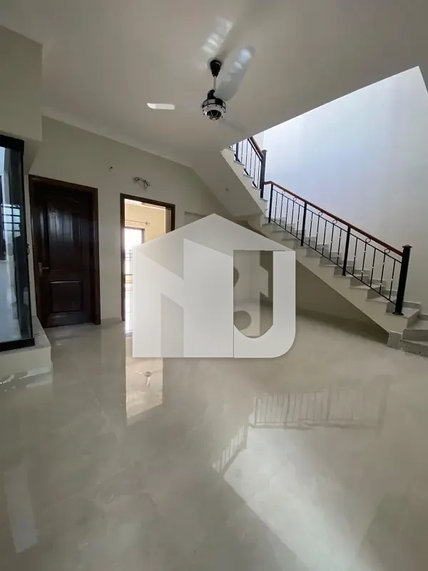 10 Marla Full House For Rent In D-12 Islamabad, photo 13