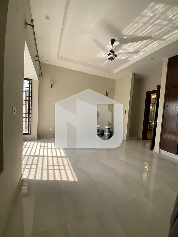 10 Marla Full House For Rent In D-12 Islamabad, photo 8