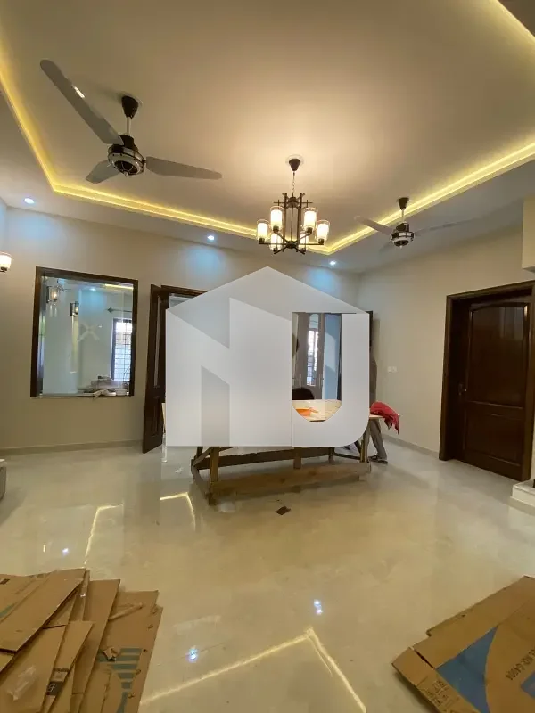 10 Marla Full House For Rent In D-12 Islamabad, photo 7