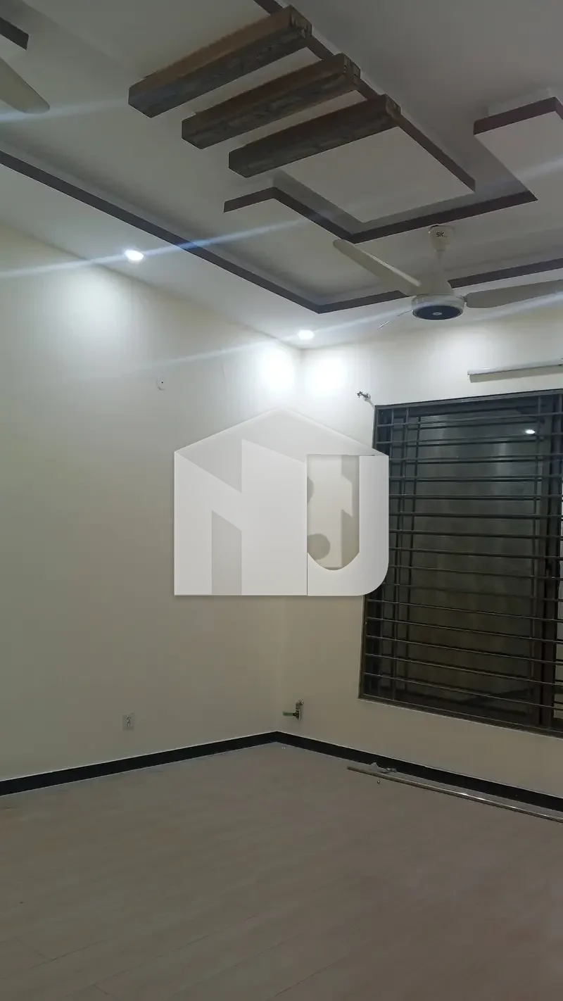 Multi Garden B-17 Islamabad 30"60 Full House Available For Rent, photo 2
