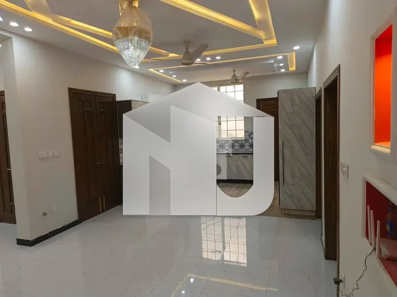 Multi Garden B-17 Islamabad 35*70 Full House Available For Rent All Facilities Available, photo 3