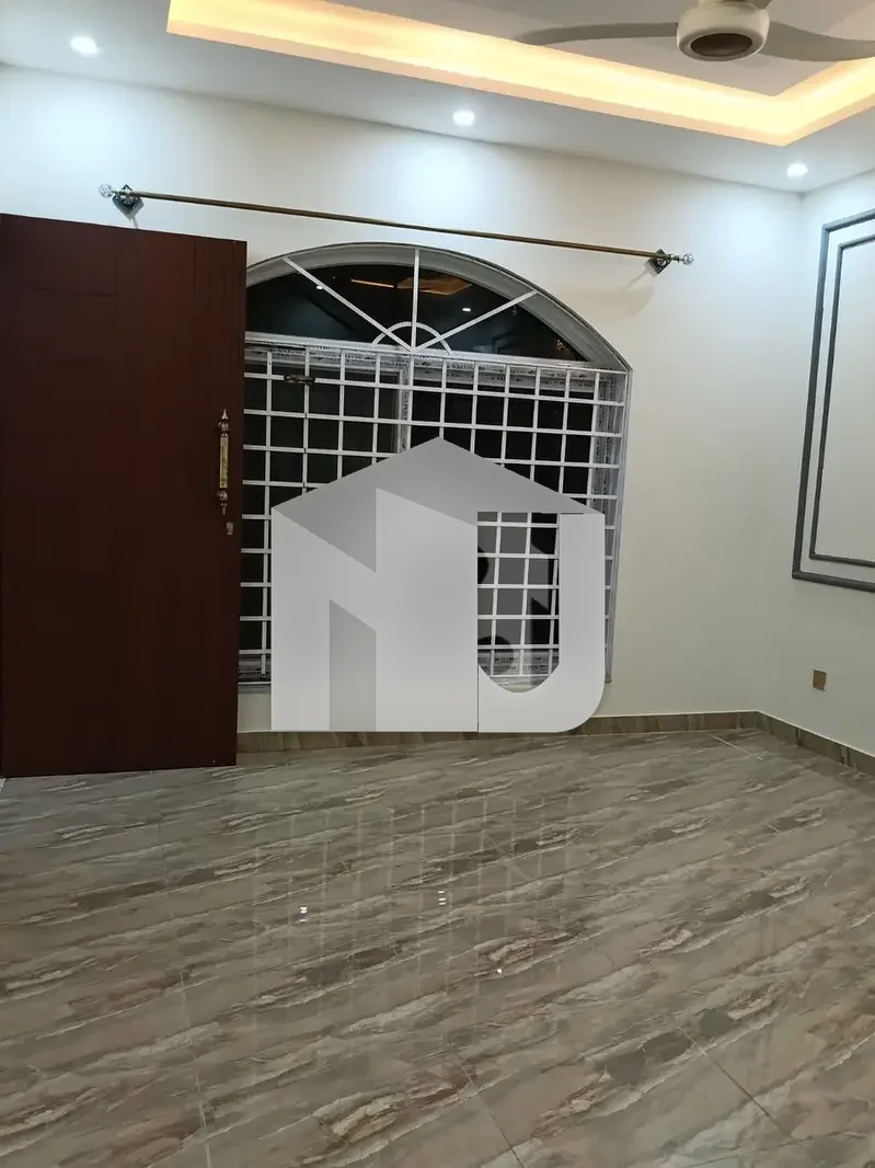 8 Marla Double Storey House Available For Rent, photo 6